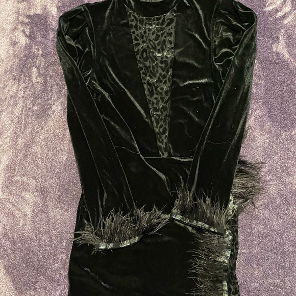 Never Worn   Pretty Tina Black FEATHER PATCHWORK UNDENIABLE MINI DRESS - Picture 2 of 5